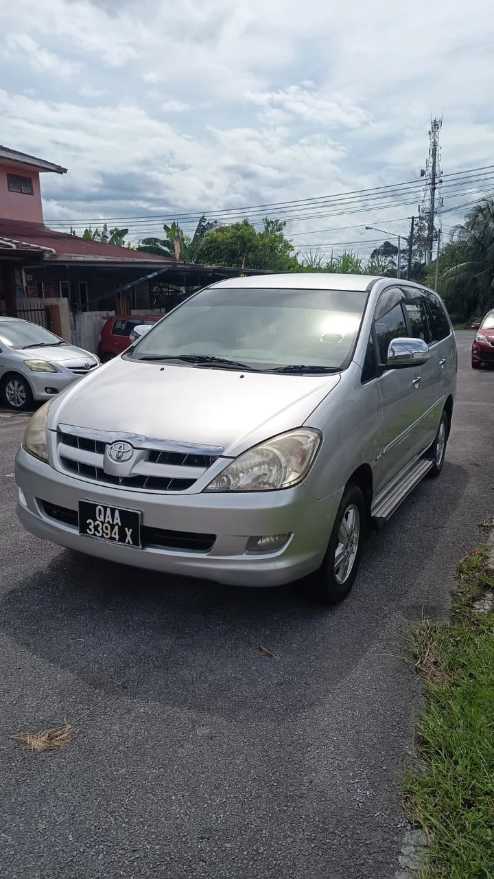 Toyota Innova - Image 1